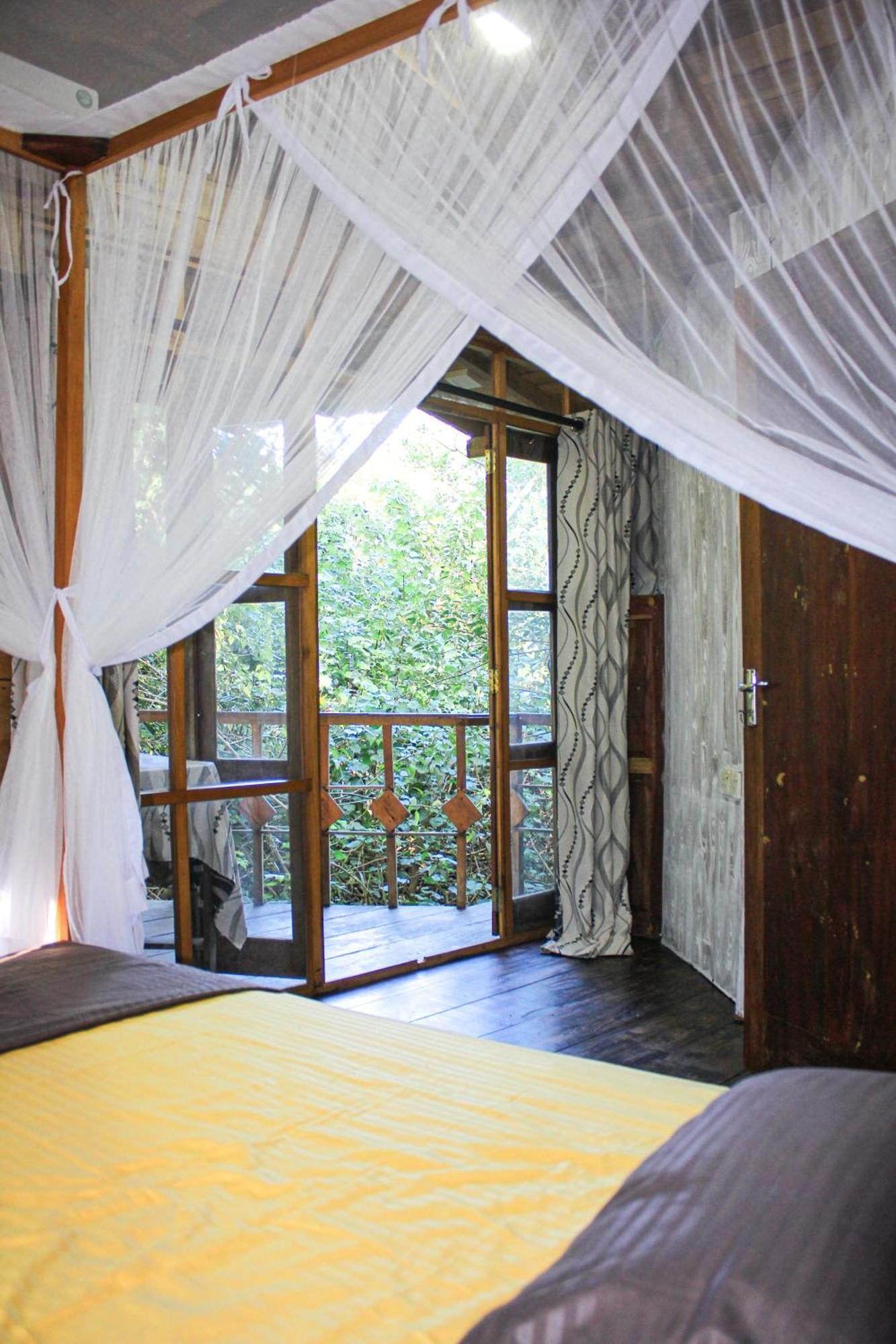 Maison d'hôtes Seasons Four Eco Friendly Treehouse à Matara Extérieur photo