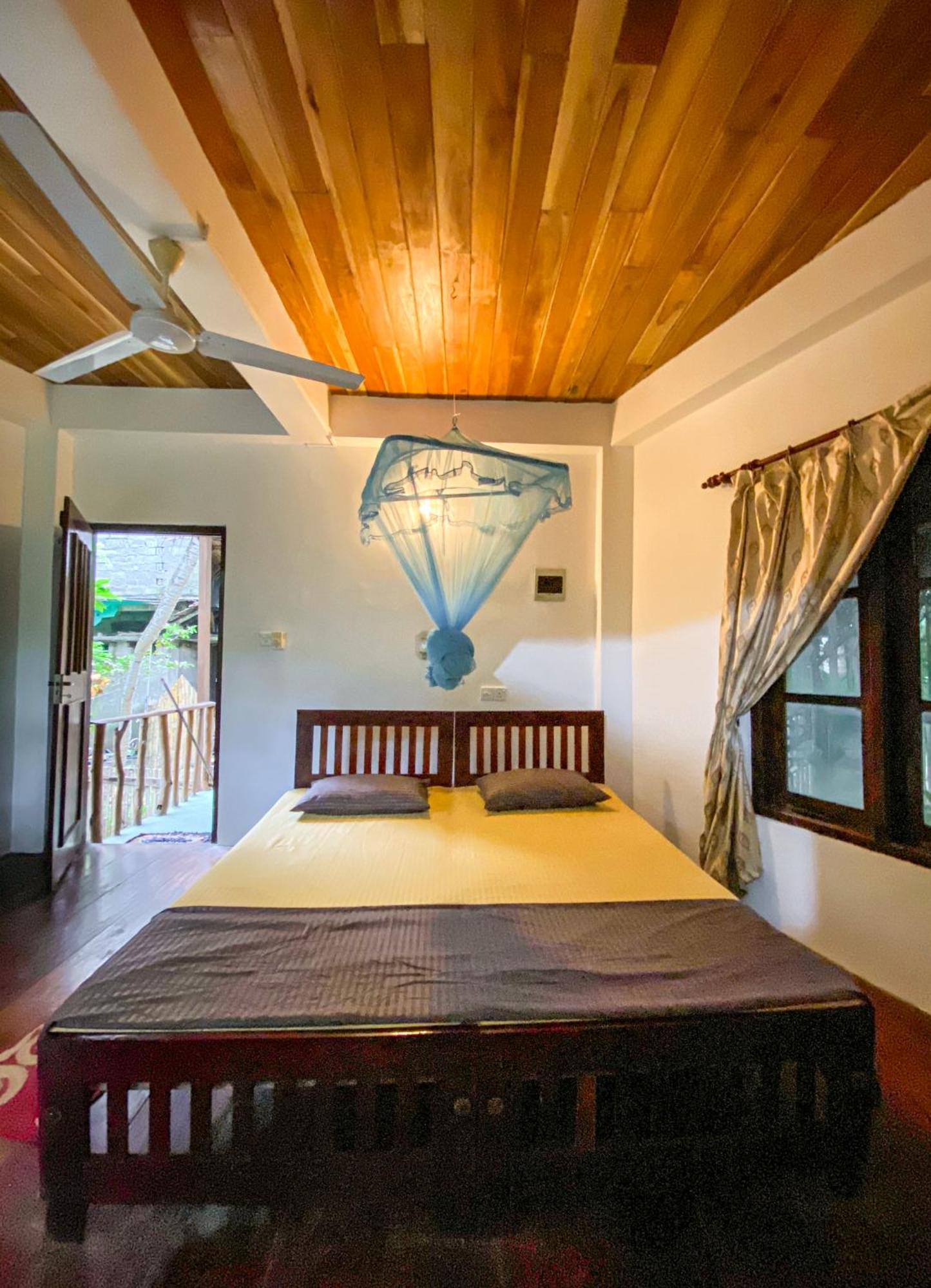 Maison d'hôtes Seasons Four Eco Friendly Treehouse à Matara Extérieur photo